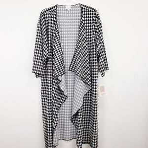 Lularoe - Shirley Rare Houndstooth